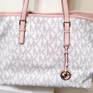 Michael Kors Jet Set purse